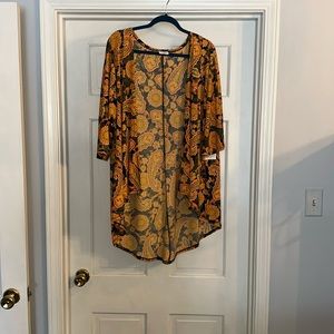LulaRoe Lindsey kimono